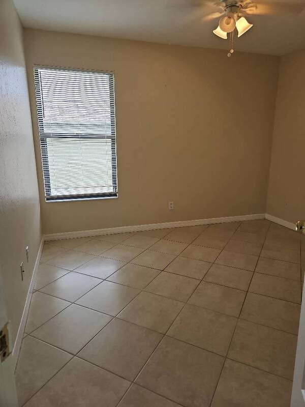 4765 Orange Grove Blvd Unit 8, North Fort Myers, FL 33903 Condo for