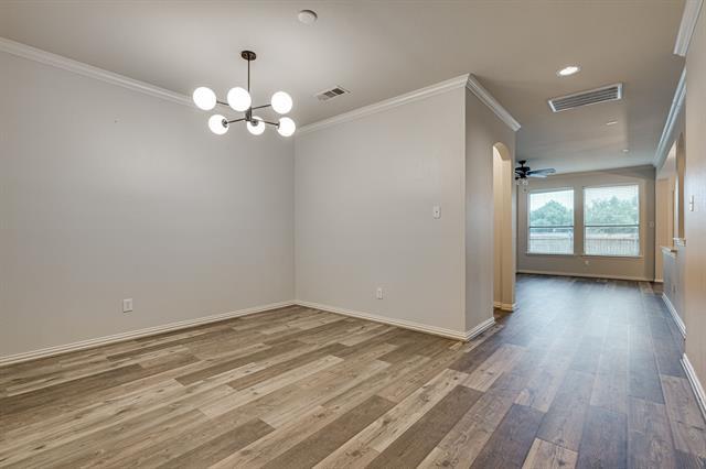Building Photo - 1209 Shamrock Dr