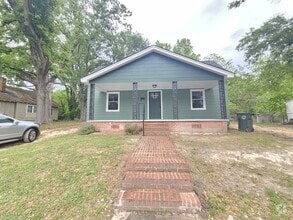 Building Photo - 110 Whitesides St