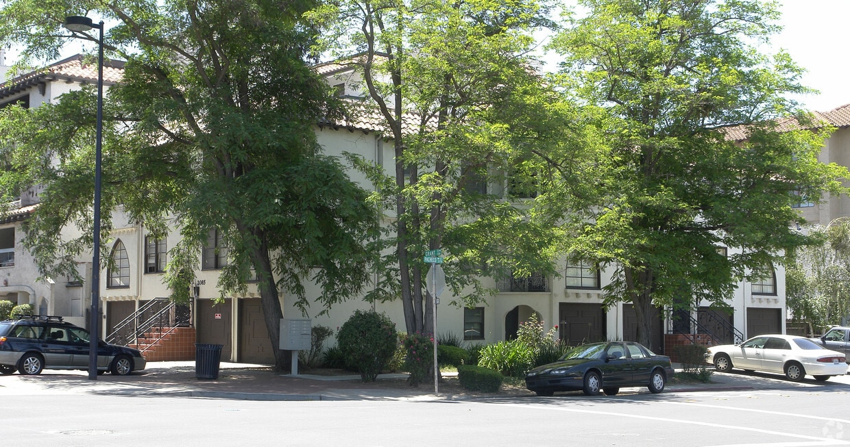 Building Photo - 2178 Pacheco St
