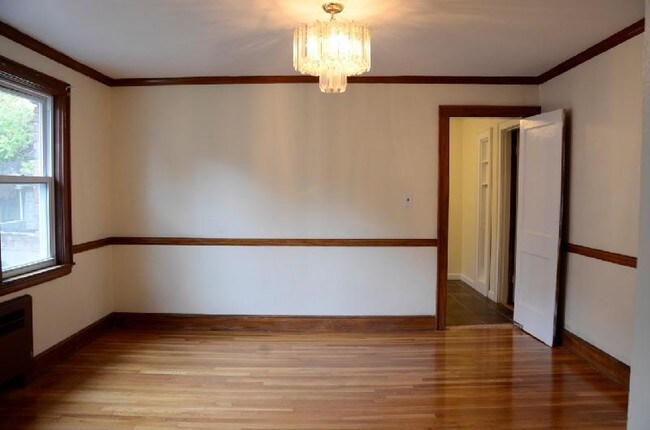 Foto del edificio - 36 Colwell Ave