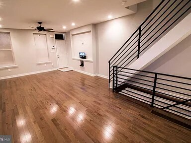 Foto del edificio - Fully Renovated 3-Bedroom Townhome in Gray...