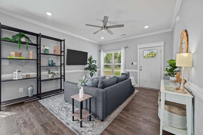 Photo - 510 Watauga Ave Townhome