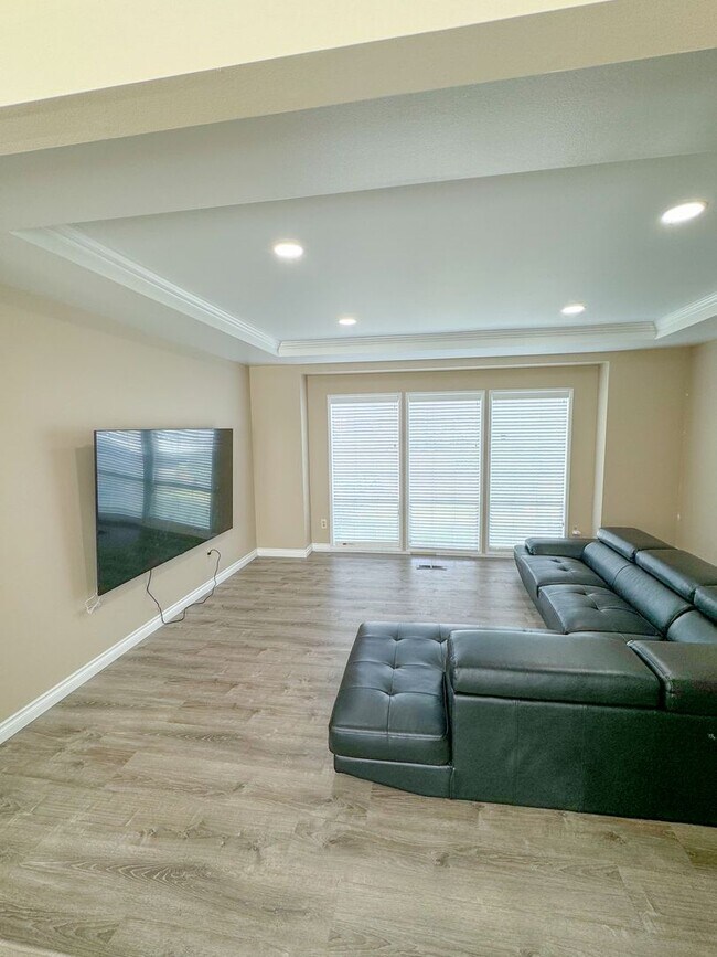 Foto del edificio - Spacious 4bd/3ba Home For Rent!