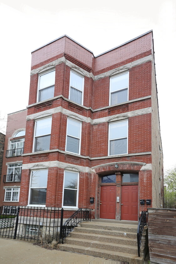 1506 W Erie St Unit 1F, Chicago, IL 60642 - Condo for Rent in Chicago ...