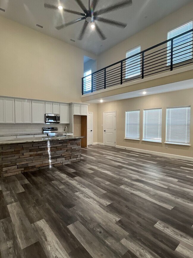 Building Photo - 4/2/2 Gated Community + OFFICE space + No Water Bill + Peaster ISD