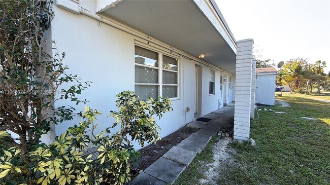 Foto del edificio - 17193 NE 18th Ave