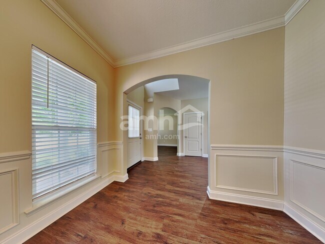 Foto del edificio - 6823 Harvest Grove Ln