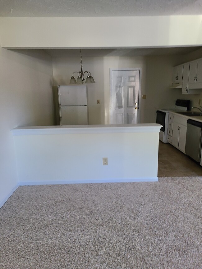 Building Photo - 1315 Bostian Dr