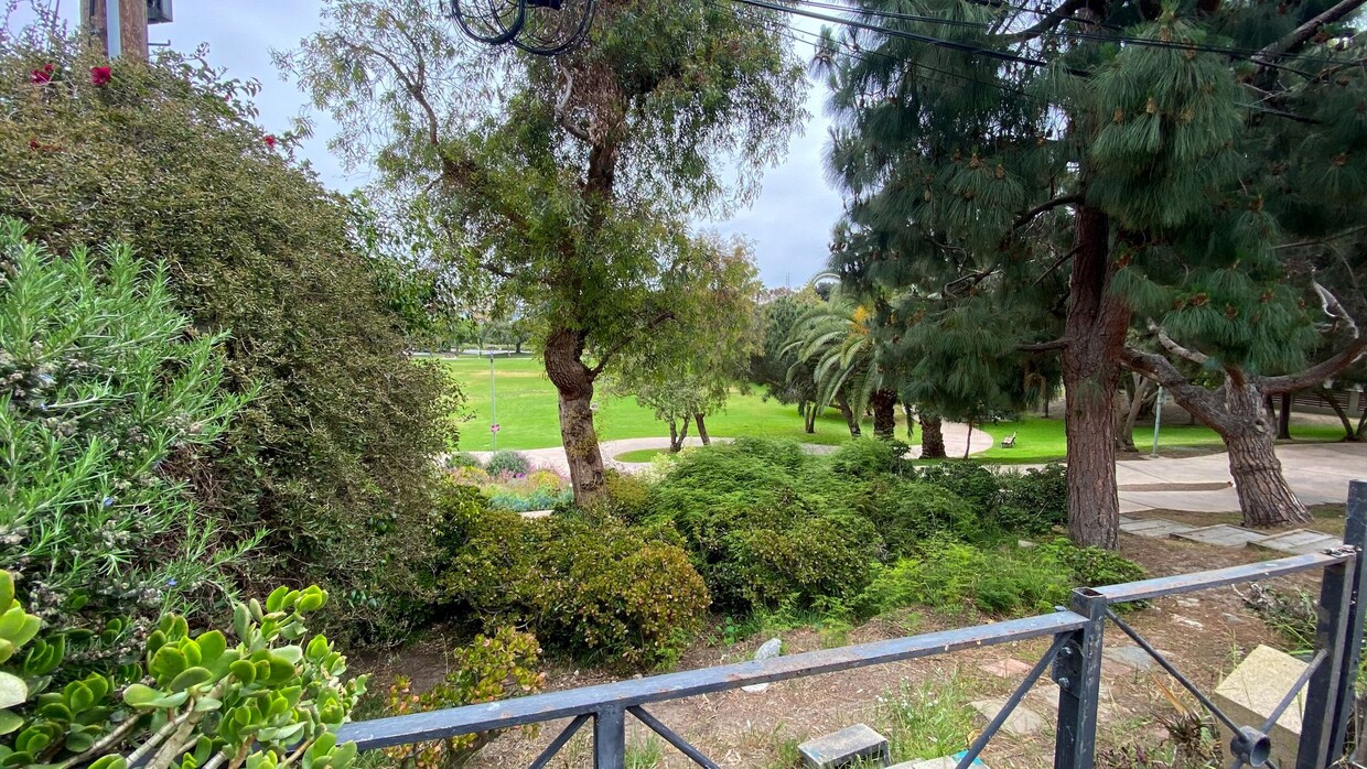 Foto principal - 418-420 Monterey Blvd