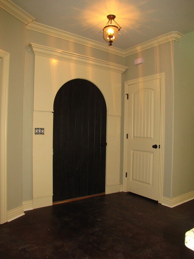 Foto del edificio - Now Pre-Leasing Stunning 3 Bedroom, 2.5 Ba...