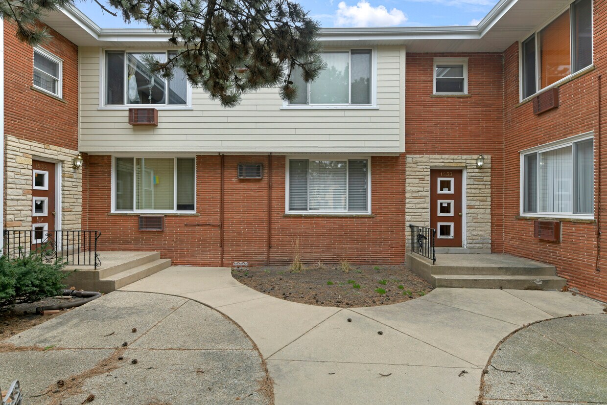 1533 Bonnie Brae Unit 3, River Forest, IL 60305 Condo for Rent in