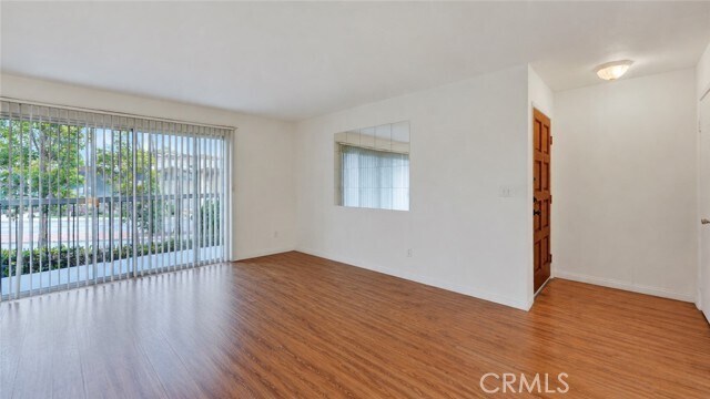 Foto del edificio - 2300 S Hacienda Blvd