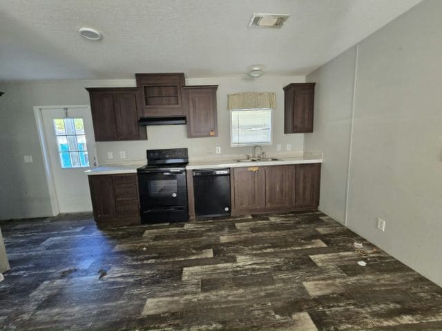 Building Photo - 18118 US-41