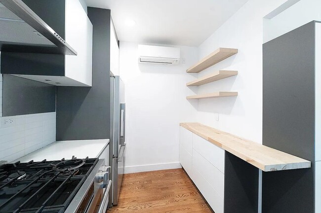 Foto del edificio - 299 Van Buren St