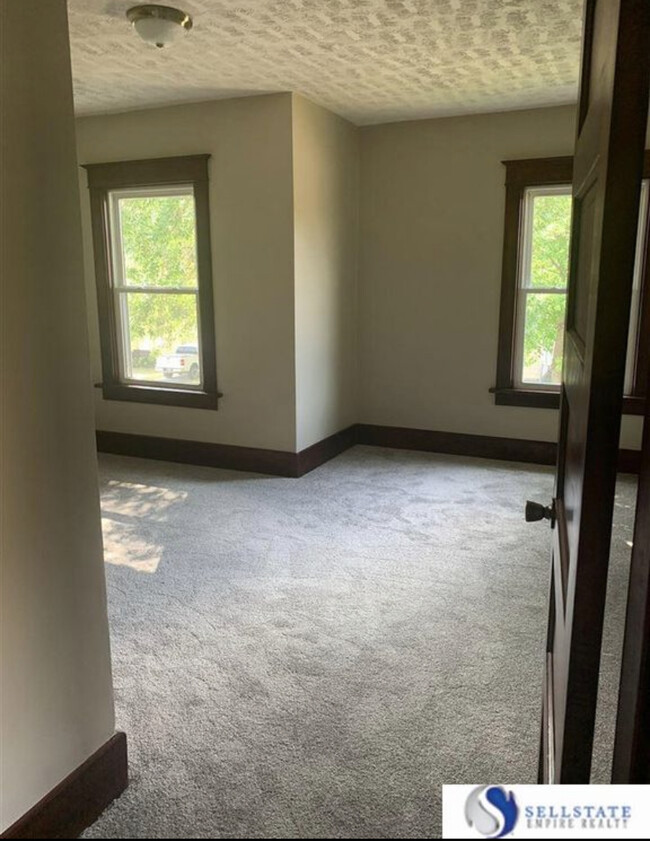 Building Photo - 1706 Ivy Ave