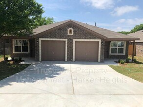 Building Photo - 926 Maplewood Dr
