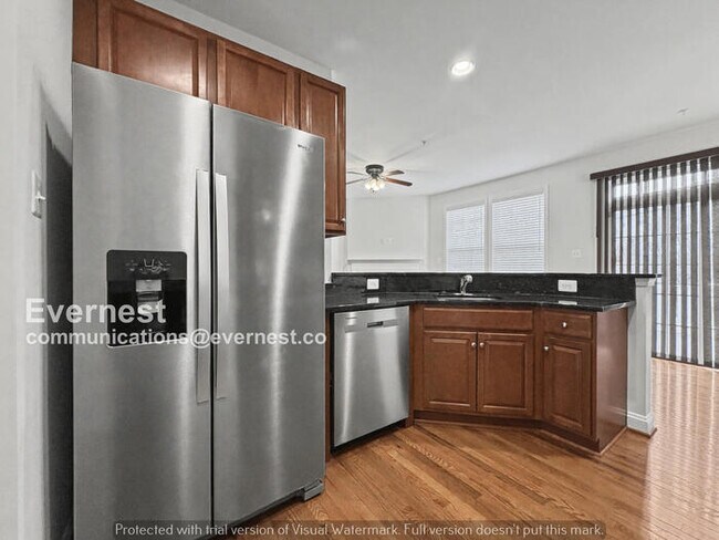 Foto del edificio - 3 Bed/3.5 Bath Home with Garage/ Available Now!