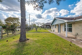 Building Photo - 1350 Strawberry St