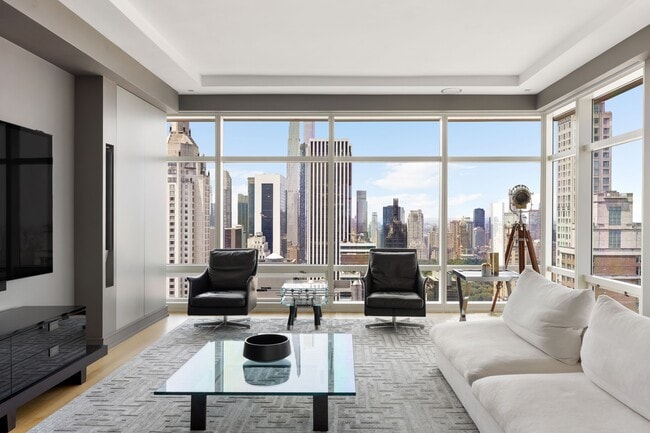 Building Photo - 151 E 58th St