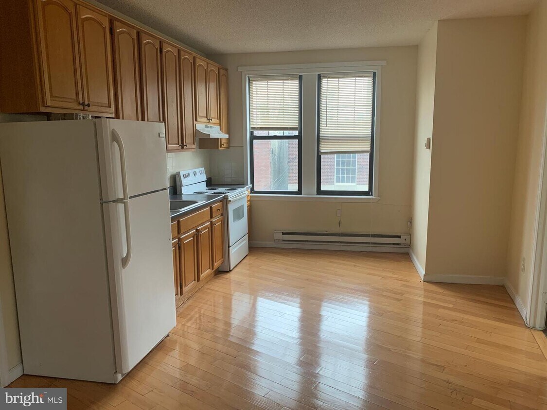 Primary Photo - 1400 Point Breeze Ave