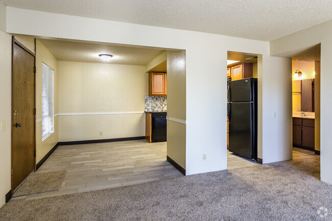 2HAB, 2BA - 980SF P - Westwood Sierra Apartments