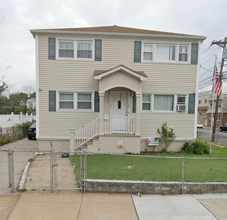 17 Radley St Unit 2, Kearny, NJ 07032 Apartments in Kearny, NJ