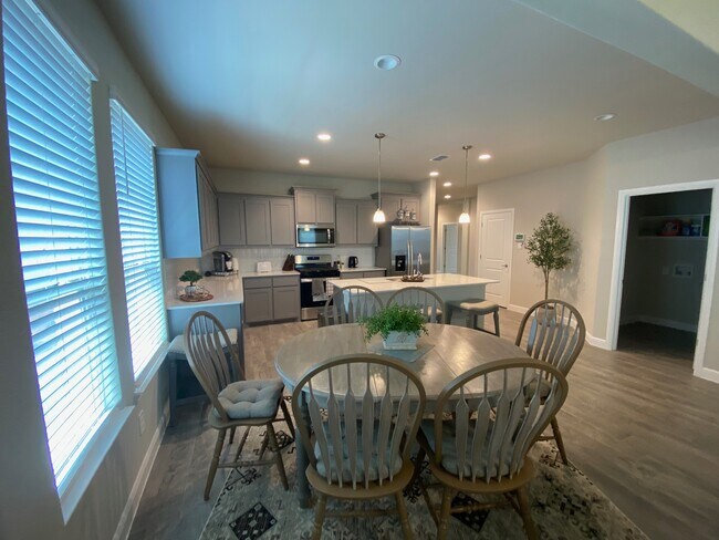 All New Kitchen and Laundry Appliances - 15572 Halstead Ln