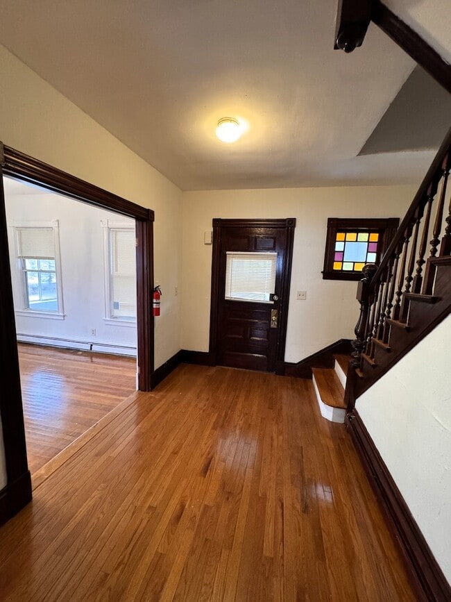 Building Photo - 45 Lyman Ave