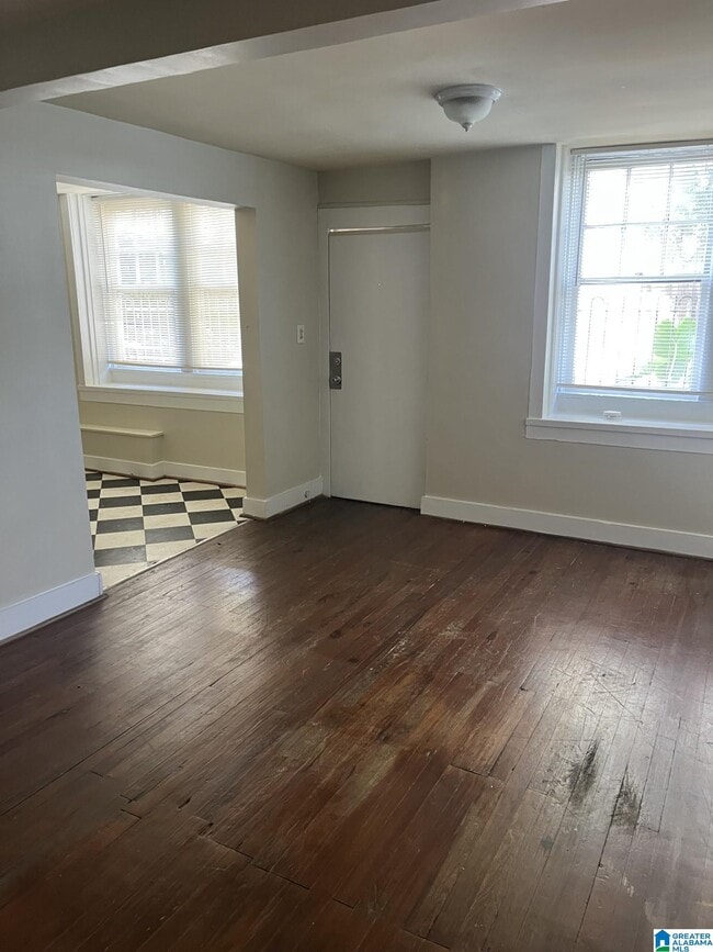 Foto del edificio - 905 40th St S