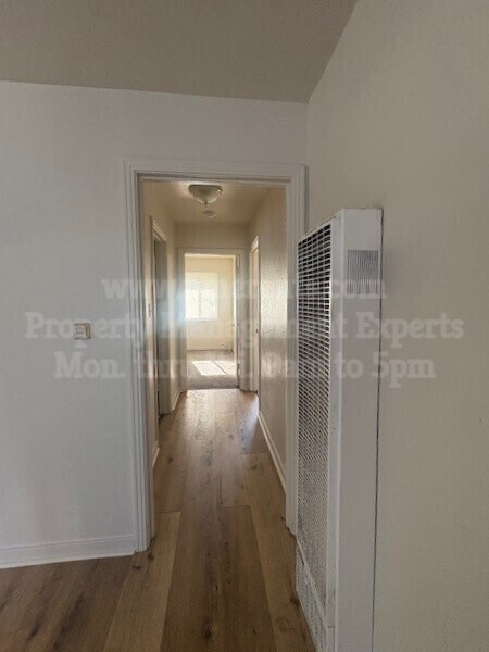 Foto del edificio - 466 E Pine St