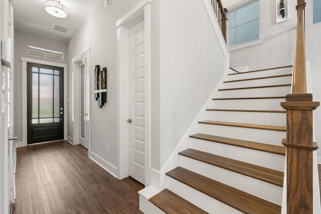 Building Photo - 1715 Leilani Dr