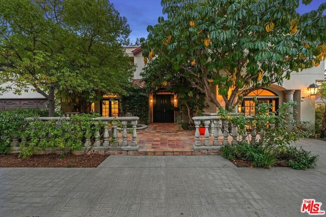 Foto del edificio - 17230 Silver Ln