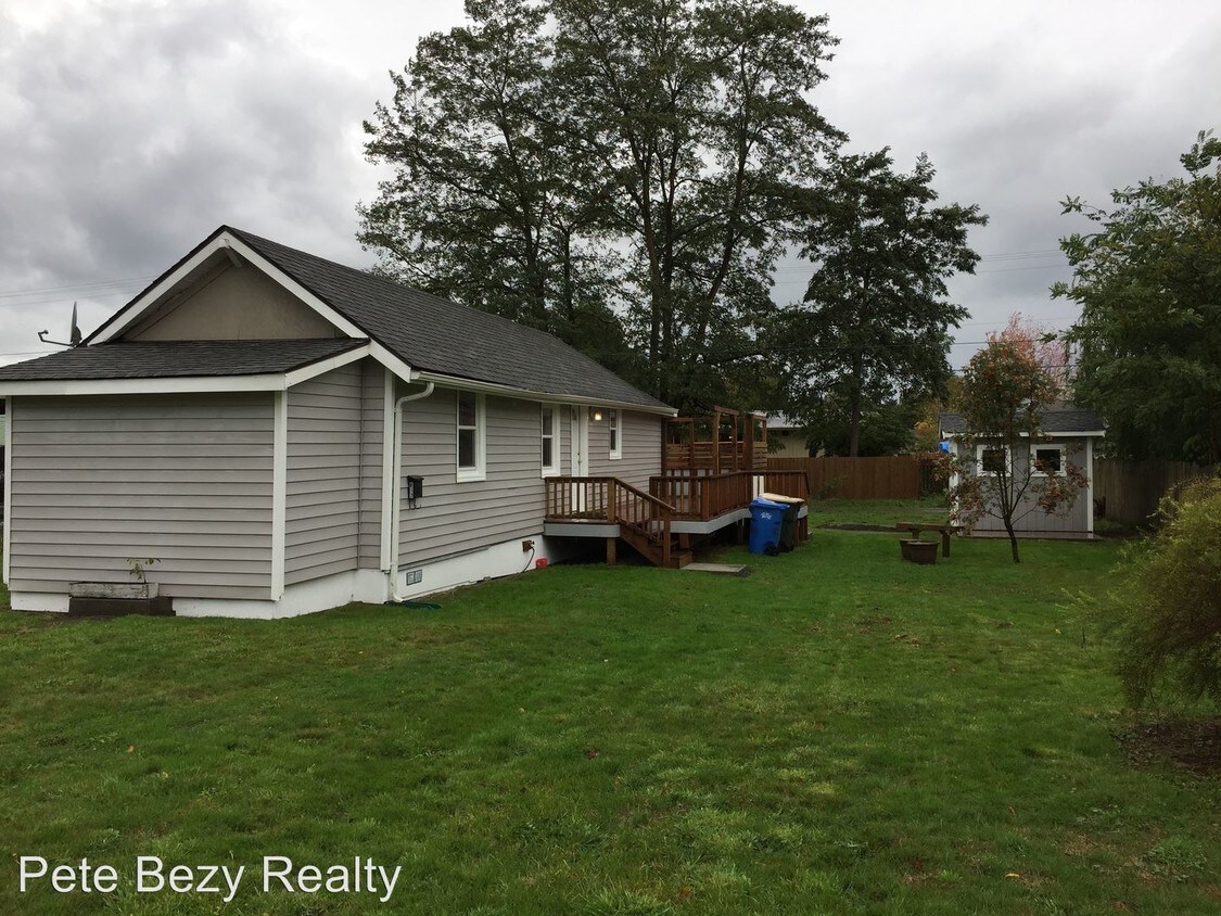 817 S Pearl St, Centralia, WA 98531 House Rental in Centralia, WA