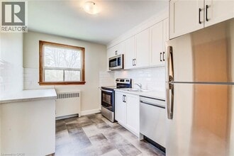 Building Photo - 5 Heiman St