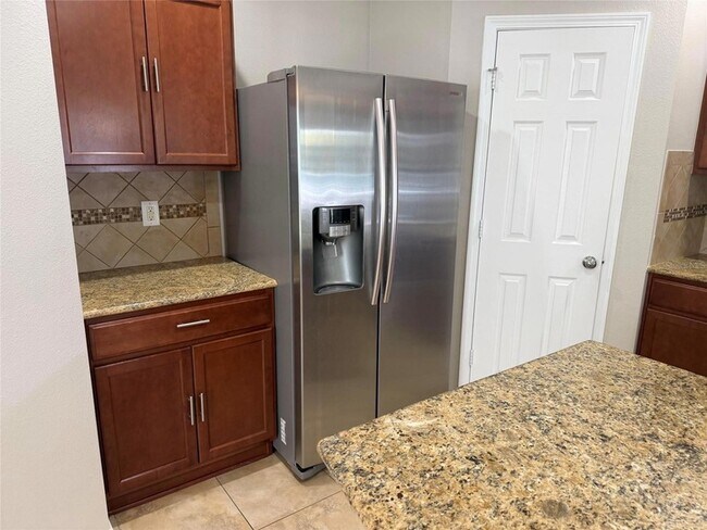 Foto del edificio - 4723 Somerset Hill Ln