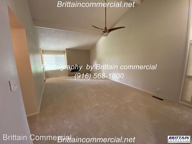 Building Photo - 4345-4393-4393 Fair Oaks Blvd