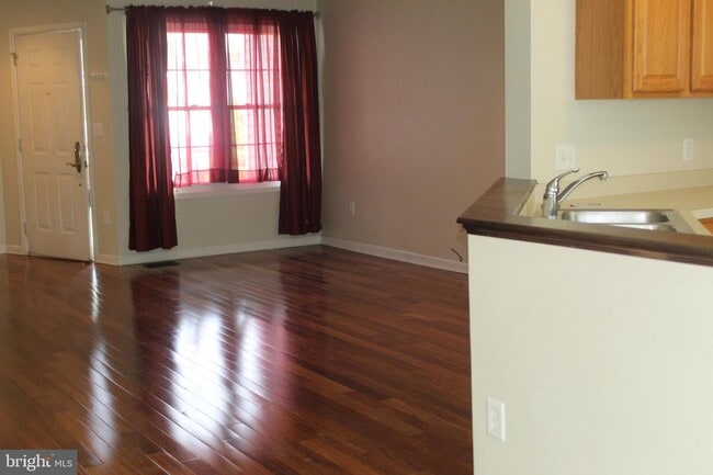 Building Photo - 83 A Partridge Cir