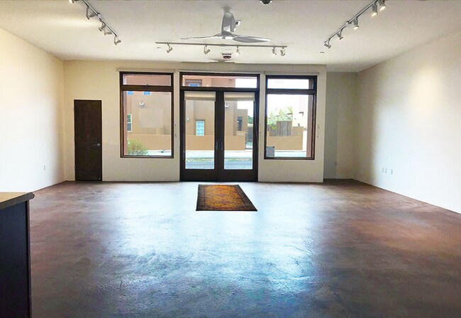 Unfurnished main space - 56 Oshara Blvd