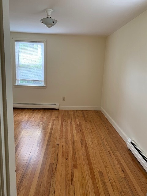 Building Photo - 8 Quebec St