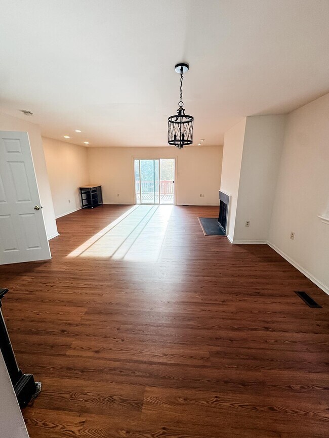 Foto del edificio - 3004 Shawnee Green