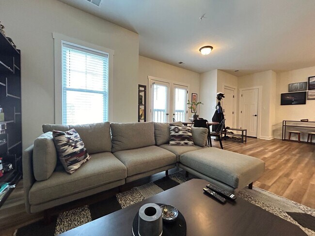 Building Photo - Welcome to this highly desirable third-flo...