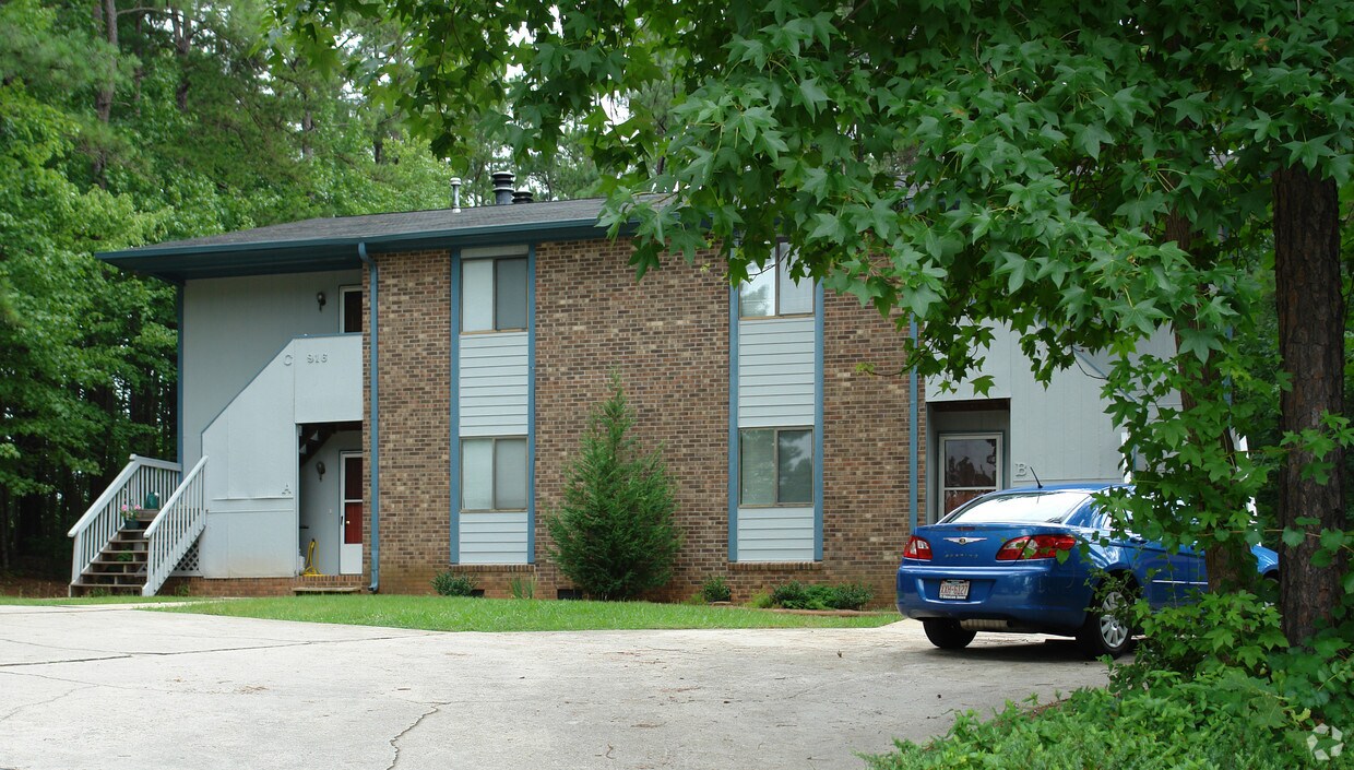 Foto principal - 916 Hearthridge Rd