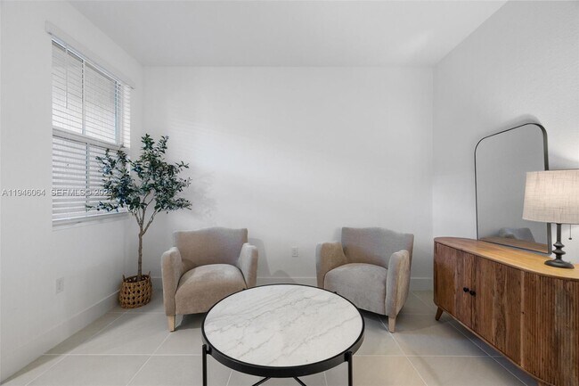 Foto del edificio - 131 SW 171st Terrace