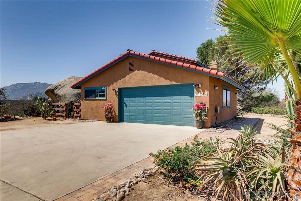 Foto principal - 16515 Highland Valley Rd