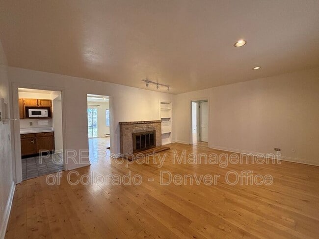 Building Photo - 750 S Canosa Ct