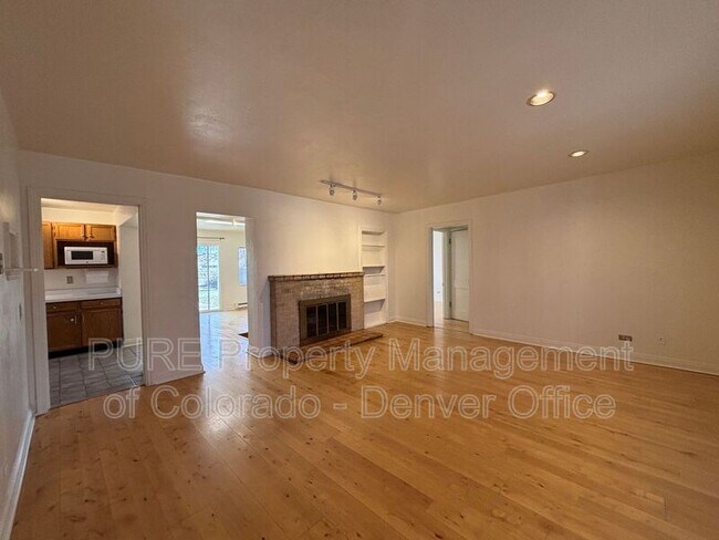 Foto del edificio - 750 S Canosa Ct