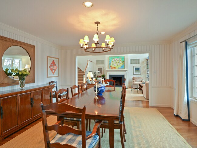 Foto del edificio - 136 Summerfield Ln