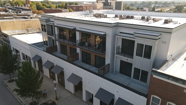 Building Photo - 142 Social: Luxury 1 & 2 bedroom apartments with private outdoor space and covered, secured parking.