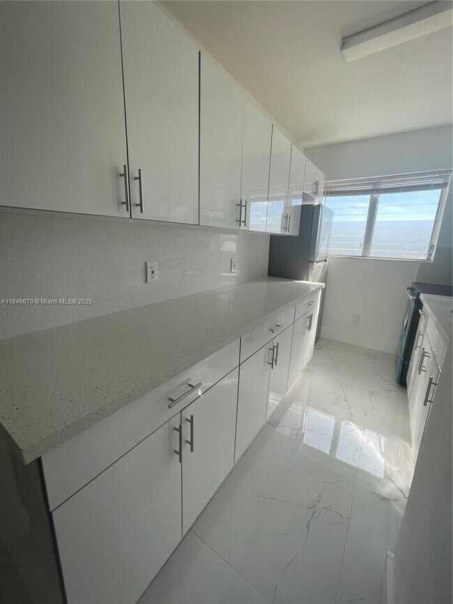 Foto del edificio - 785 81st St